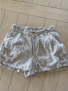 Uniqlo Women's High Waist Striped Drawstring Shorts - Light Gray & White